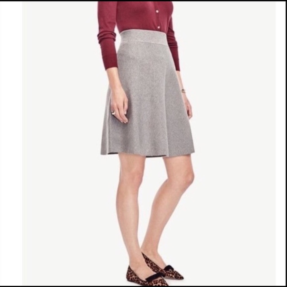 Ann Taylor Gray Sweater Skirt Size Medium